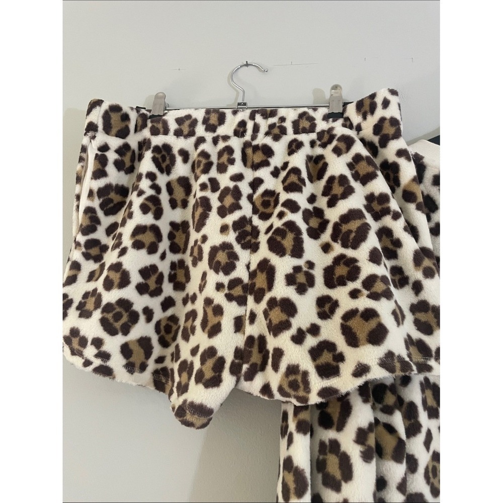 Aerie Lounge Set Fleece Leopard Print Medium Pajamas - Picture 8 of 12